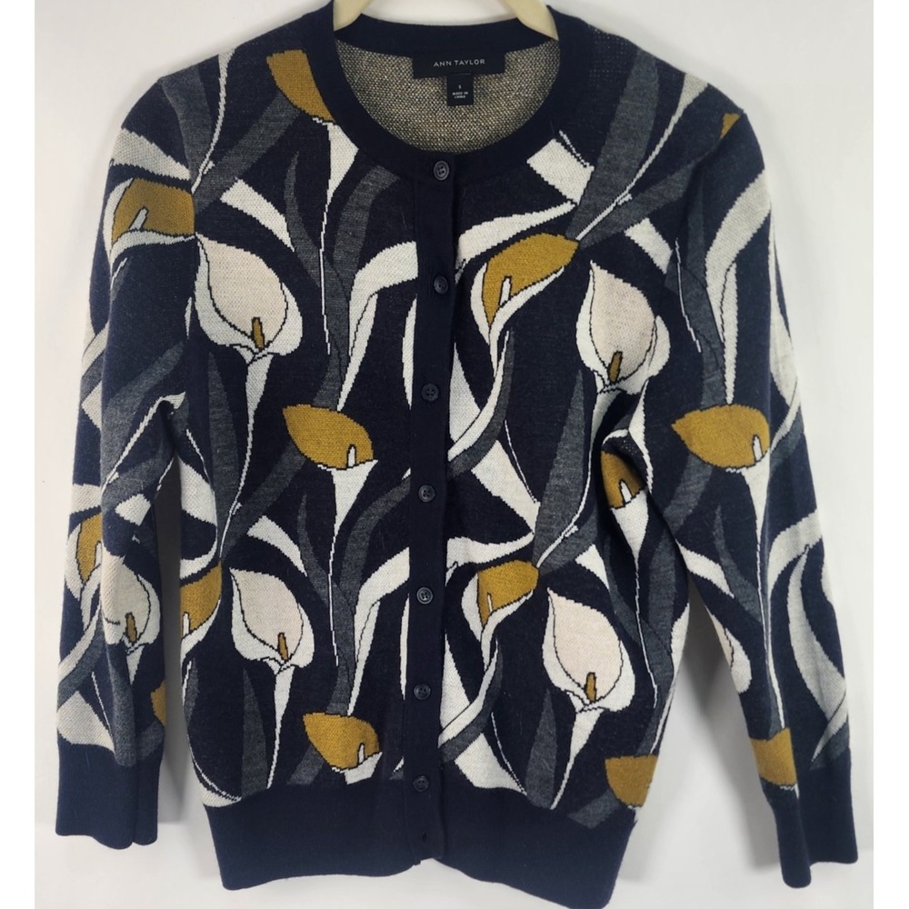 Ann Taylor Wool Blend Cardigan Sweater Women's S Navy Floral Chic Classic